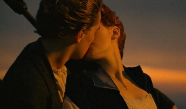 Besame Mucho comme dans le film Titanic ! Le Besame Mucho le plus américain de l'histoire cinématographique.